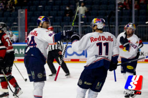 Torjubel EHC Red Bull Muenchen gegen Koelner Haie