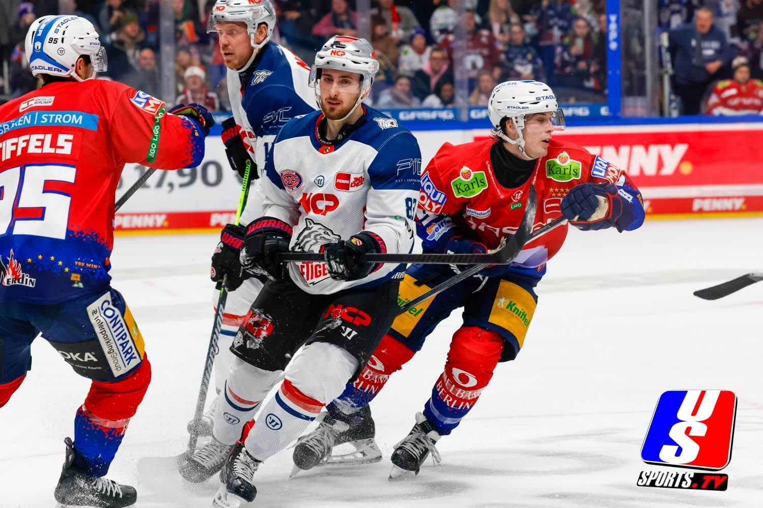 Eisbären berlin gegen Nürnberg Ice Tigers am 23.12.2023 (C) Thomas Sobotzki