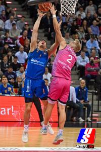 Basketball : Telekom Baskets Bonn - Alba Berlin