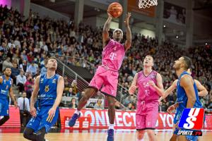 Basketball : Telekom Baskets Bonn - Alba Berlin