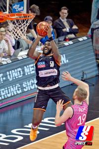 Basketball : Telekom Baskets Bonn - ratiopharm ulm