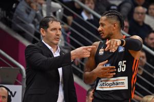 Basketball : Telekom Baskets Bonn-rathiopharm ulm