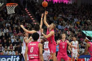 Basketball : Telekom Baskets Bonn - Fit/One Würzburg Baskets