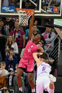 Basketball : Telekom Baskets Bonn -  BG Göttingen