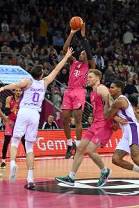 Basketball : Telekom Baskets Bonn -  BG Göttingen