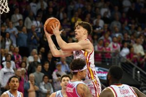 Basketball : Telekom Baskets Bonn - Fitness First Würzburg
