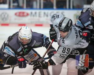 VfL SparkassenStars Bochum gegen ART Giants Düsseldorf