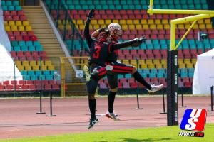 Bais Kouanda (Berlin Thunder, #03) mit dem Touchdown Sprung